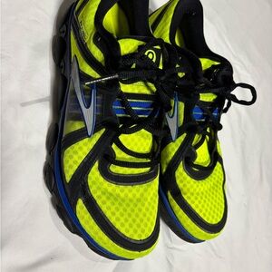 Nike Kids Neon Yellow and Black Sneakers with Blue Accents